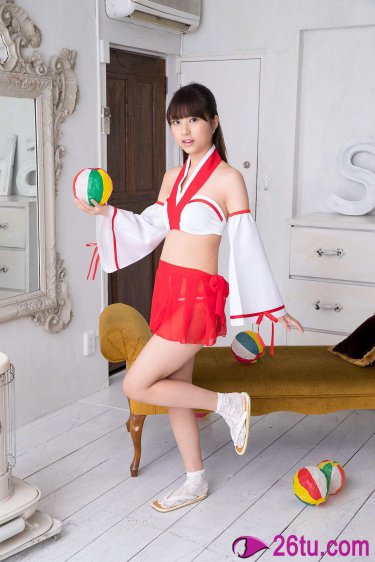 按遥控器她就抖个不停